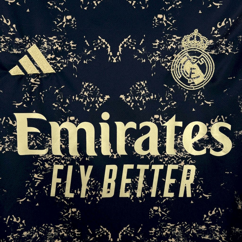 24/25 Real Madrid Black Special Edition Jersey Fan Version