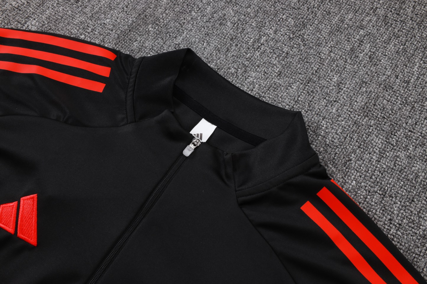 202526 Bayern Munich black Long-sleeved half-pull training kit Football team kit