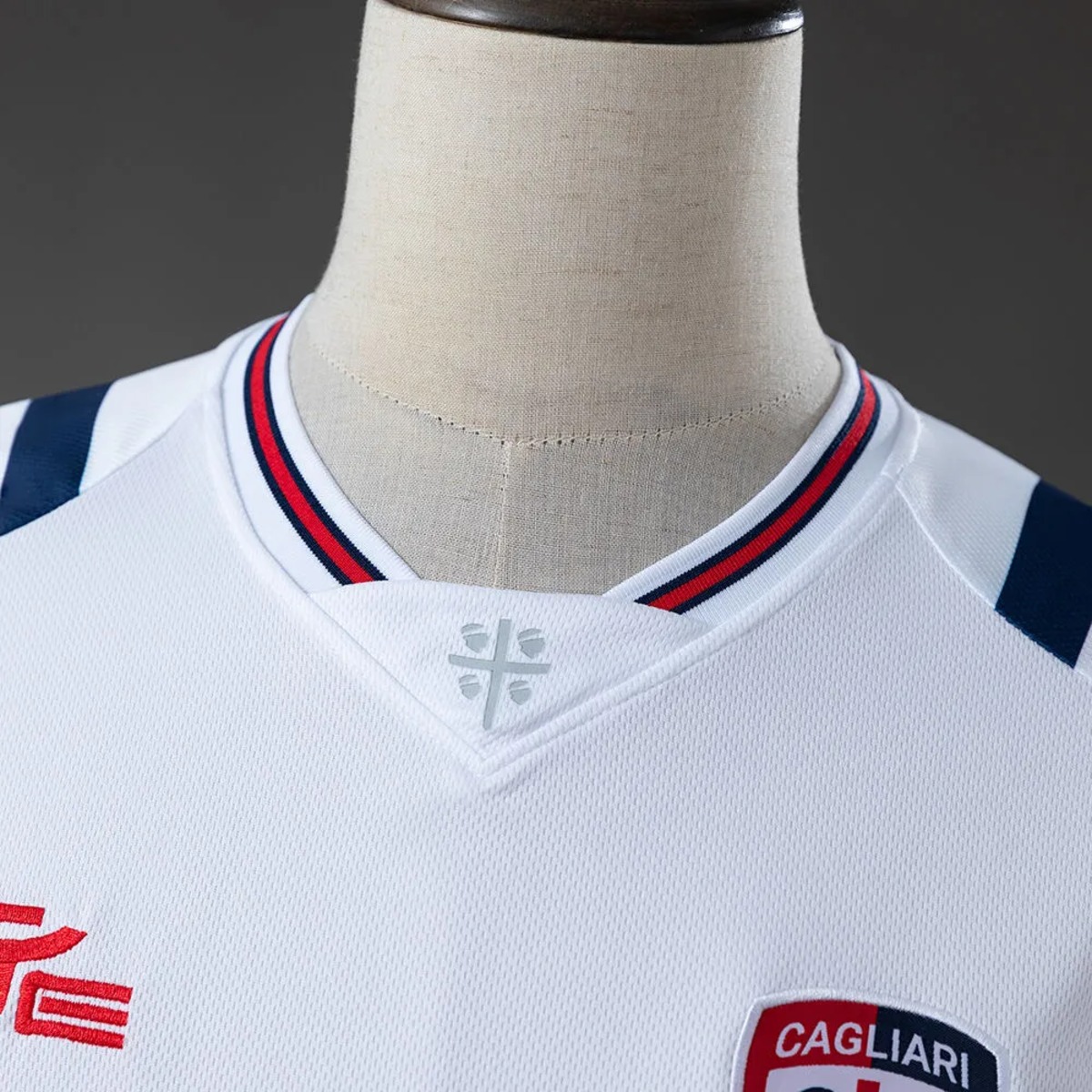 2026/27 Cagliari Calcio Away Jersey Fan version