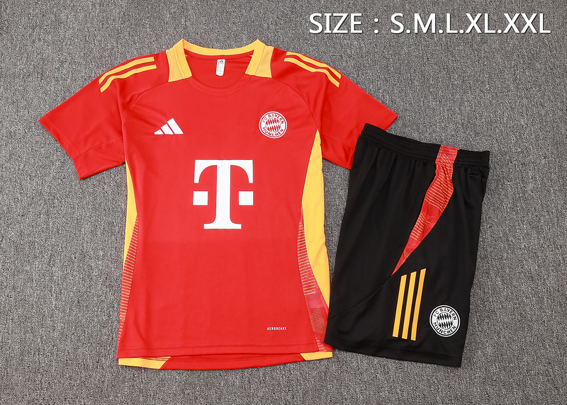 24/25 Bayern Munich Red Training Set Shirt and Shorts