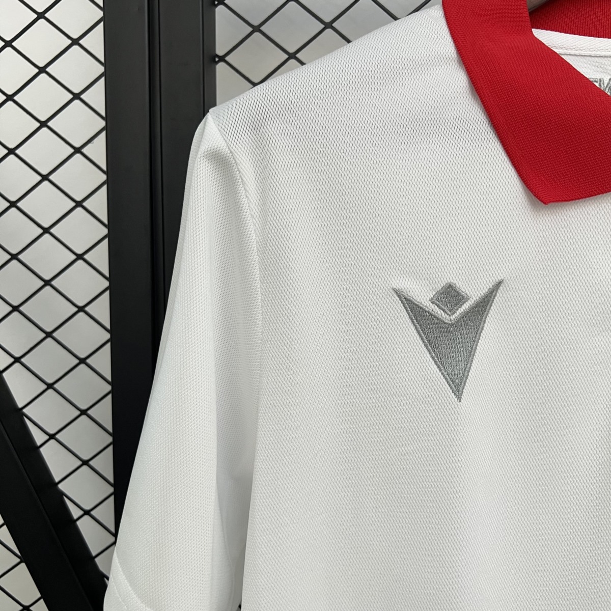 2025/26 Osasuna Polo White Jersey Fan Version