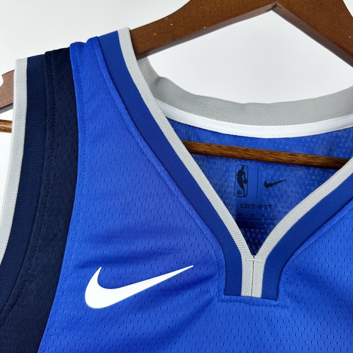 NBA Dallas Mavericks V-Neck Blue Jersey CHTISTIE#00 S-XXL