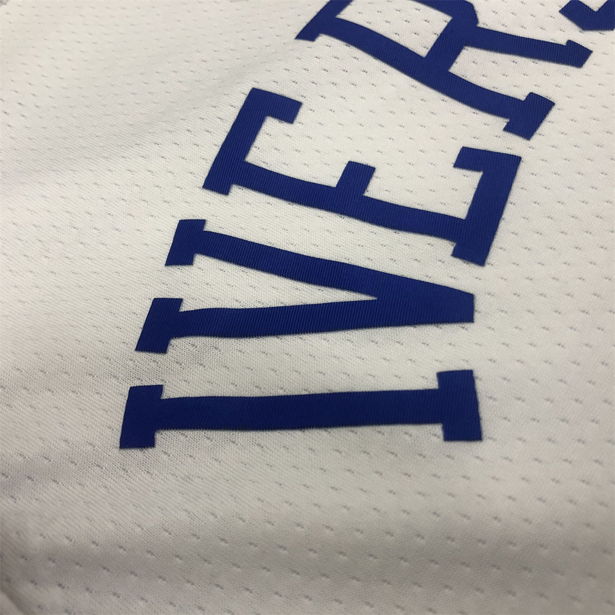 NBA Philadelphia 76ers V-Neck White Jersey IVERSON#3 S-XXL