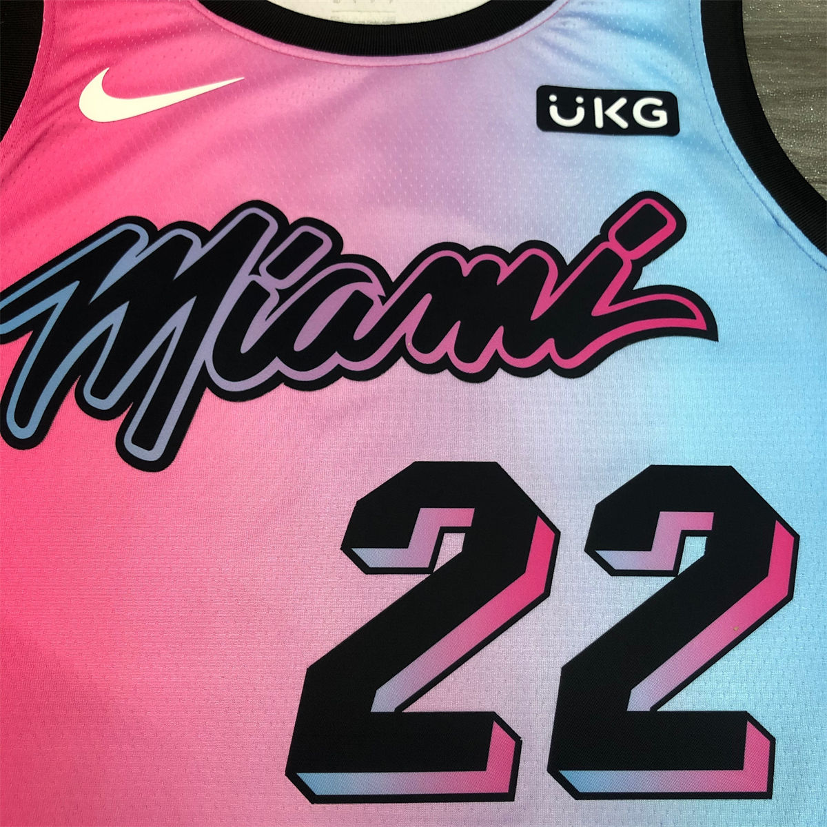 NBA Miami Hearts round neck Gradient Jersey BUTLER#22 S-XXL