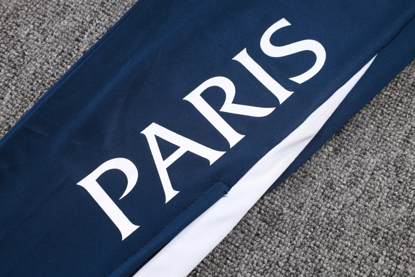 202526 Paris royal blue Long-sleeved half-pull training kit Football team kit