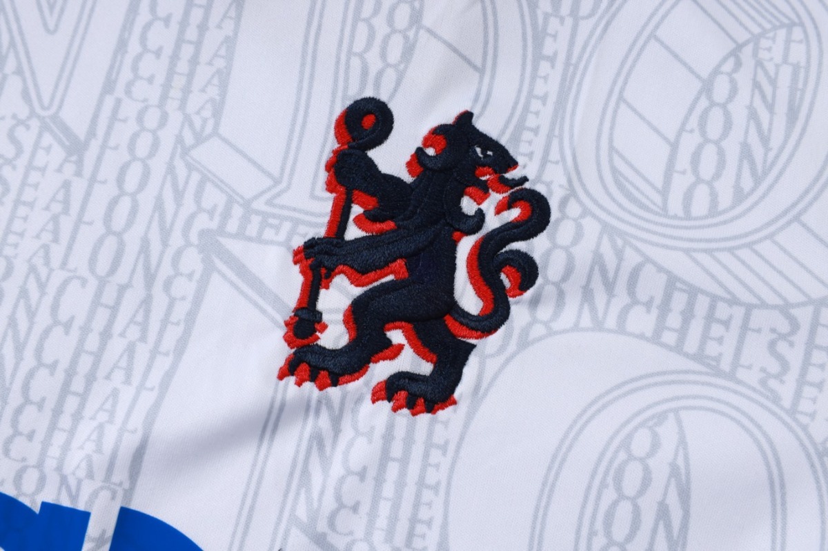 2026 Chelsea White Training Set Shirt and Shorts