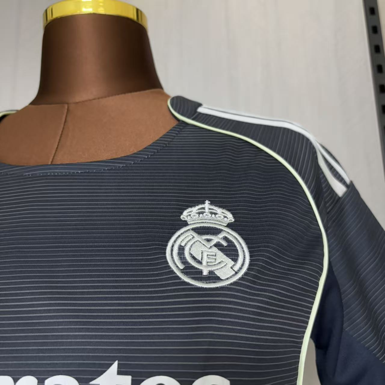 2025/26 Real Madrid Away Women's Jersey Fan Version