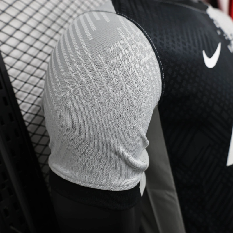 25/26 Tottenham Hotspur Training jersey Player Version