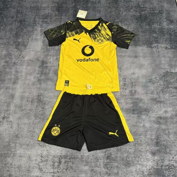 25/26 kids Dortmund home jersey Kid Kits Size 16-28