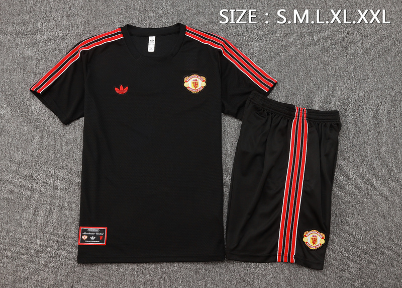 2025/26 Manchester United Black Training Set Shirt and Shorts