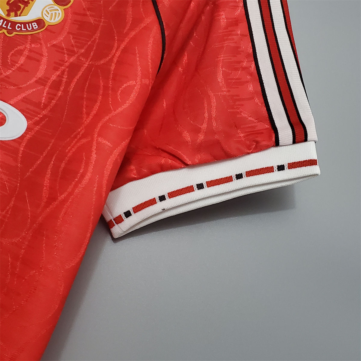 Retro Manchester United 90/92 home jersey Fan Version