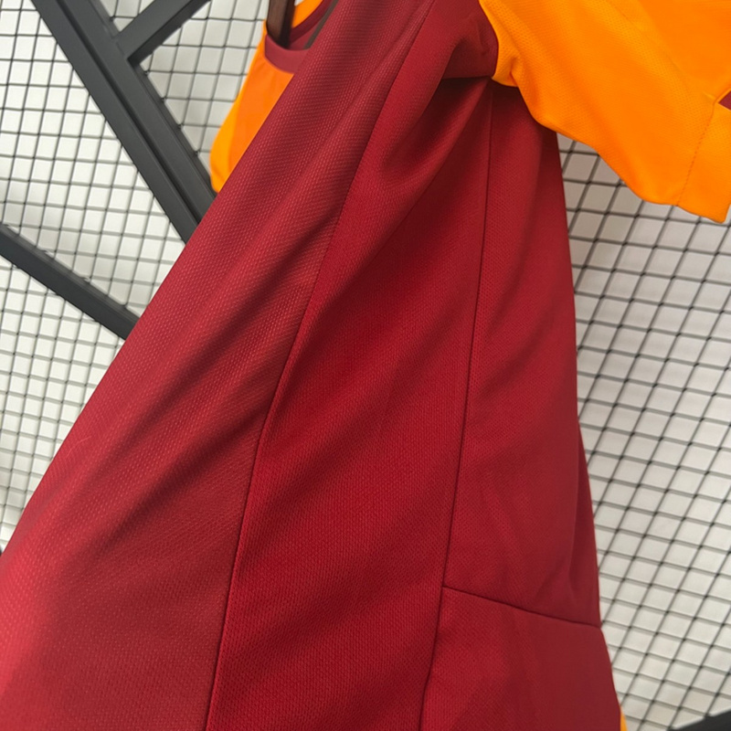 2025/26 Galatasaray Home jersey Fan version
