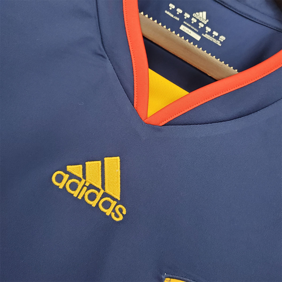 Retro Spain 2010 Away Long Sleeve jersey Fan Version