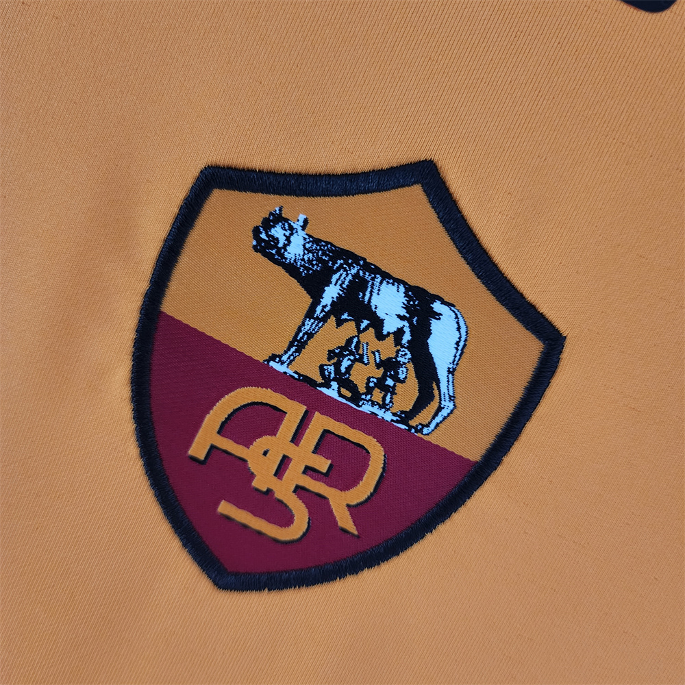 Retro Roma 05/06 Home jersey Fan Version