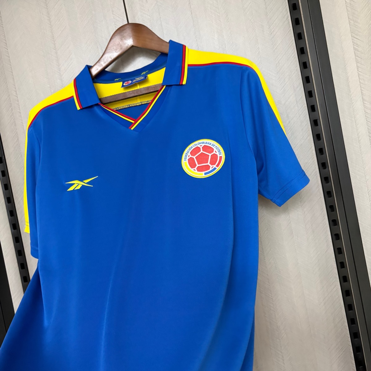 Retro Colombia 1998 Away jersey Fan Version