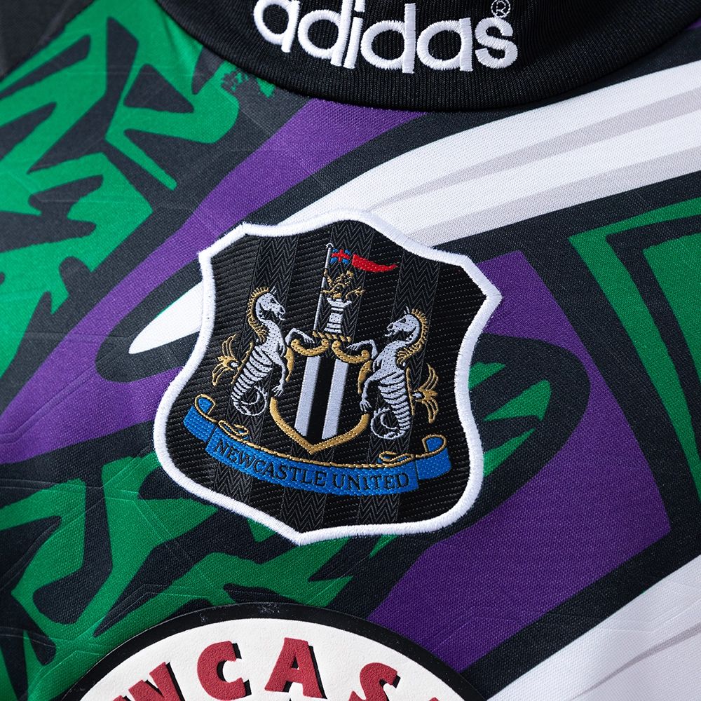 Retro Newcastle United 1995/96 Long Sleeve Goalkeeper jersey Fan Version