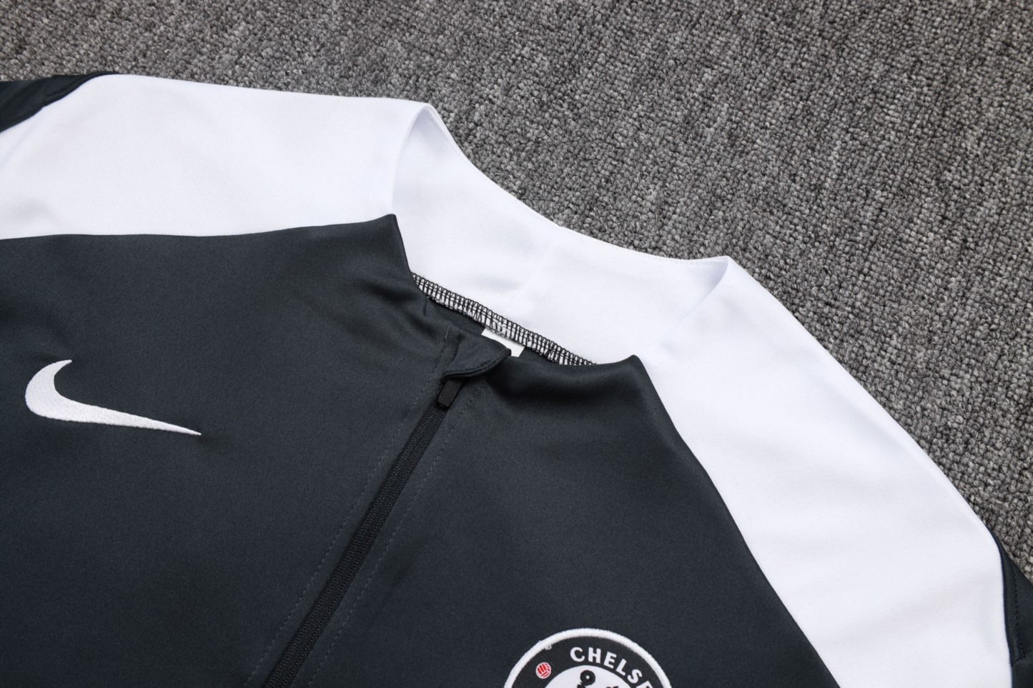 202526 Chelsea dark gray Long-sleeved half-pull training kit Football team kit