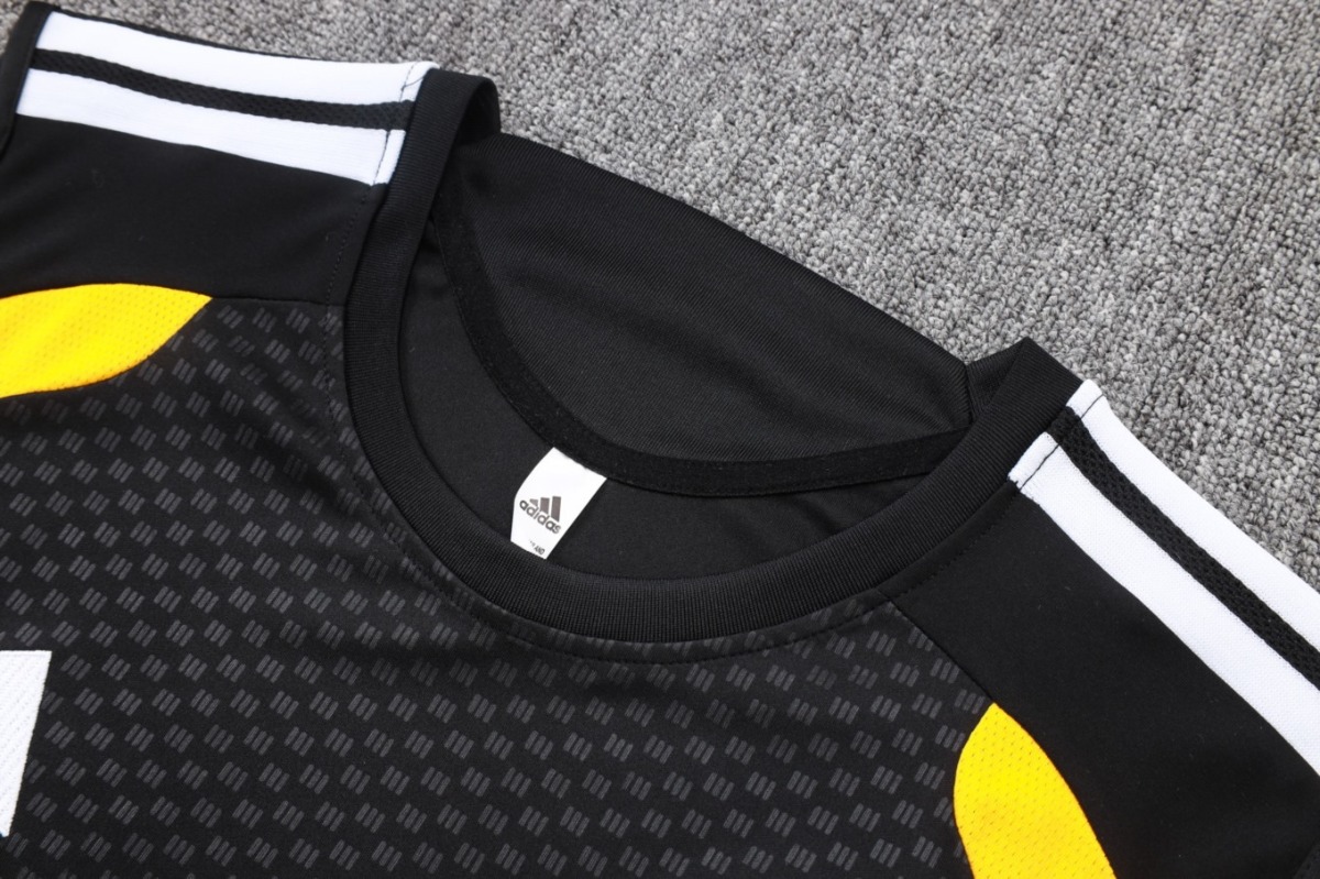 2026 Germany Black Training Set Shirt and Shorts