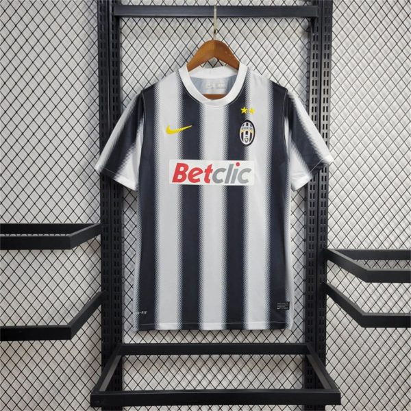 Retro Juventus 11/12 Home jersey Fan Version