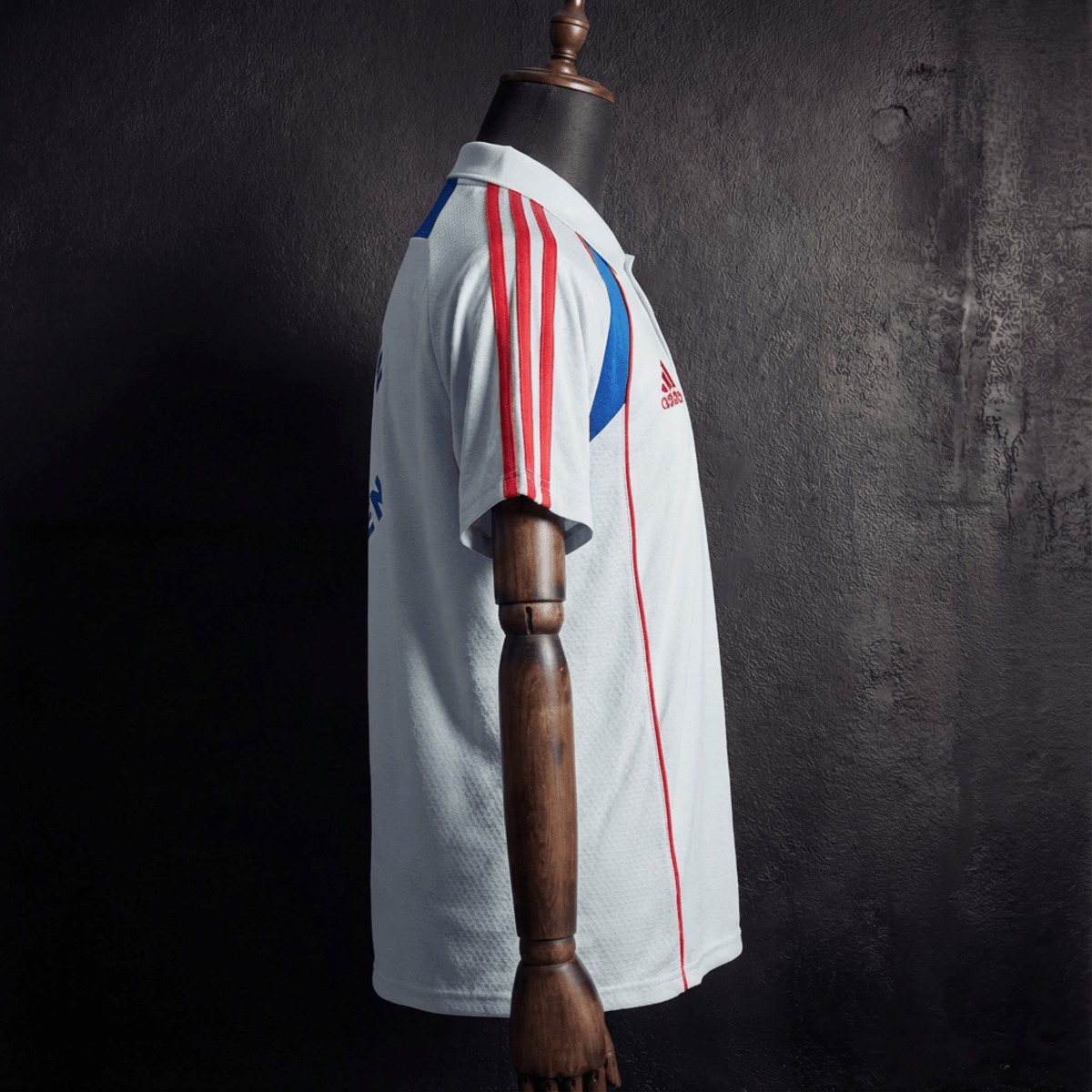 2025/26 Bayern Munich Training Polo Fan Version