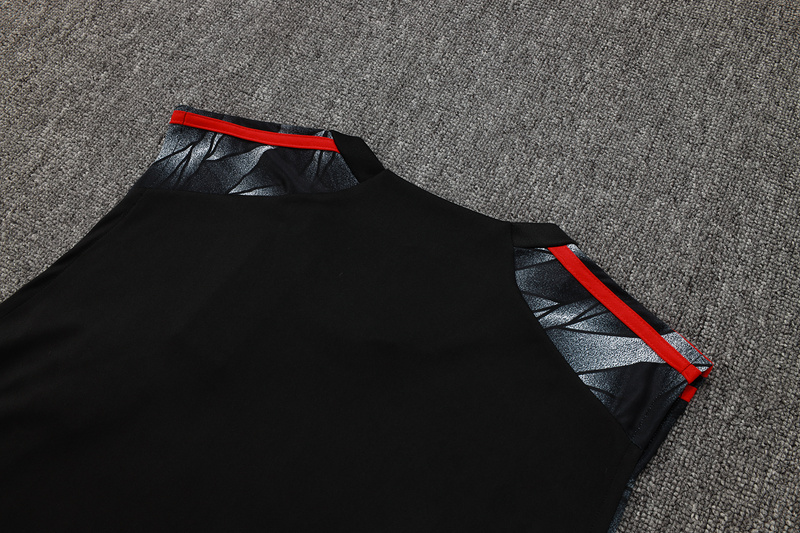 2025/26 Flamengo Black Training Set Shirt and Shorts