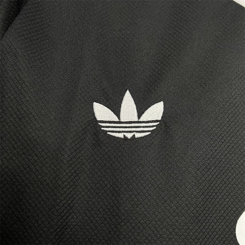 2024/25 Manchester United Fourth goalkeeper Jersey Fan Version