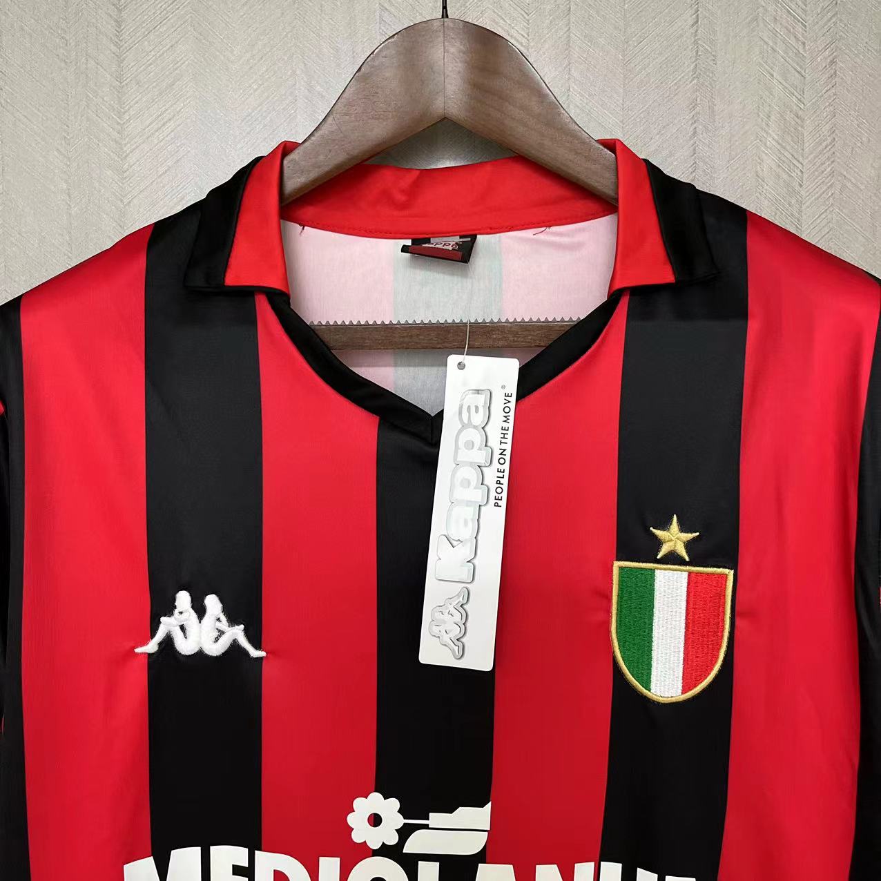 Retro AC Milan 98/99 Home jersey Fan Version