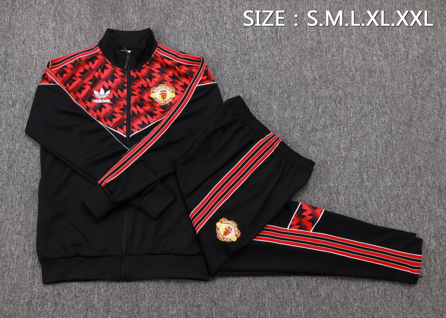2025/26 Manchester United Black Jacket Training Suit Set Football Team Shirt Sports Fashion