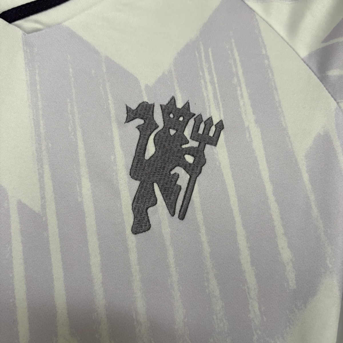 2025/26 Manchester United Away Jersey Fan Version