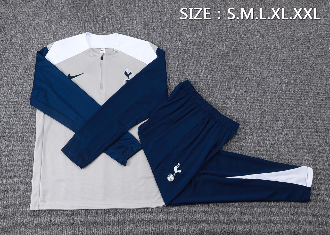 202526 Tottenham Light gray  Long-sleeved half-pull training kit Football team kit