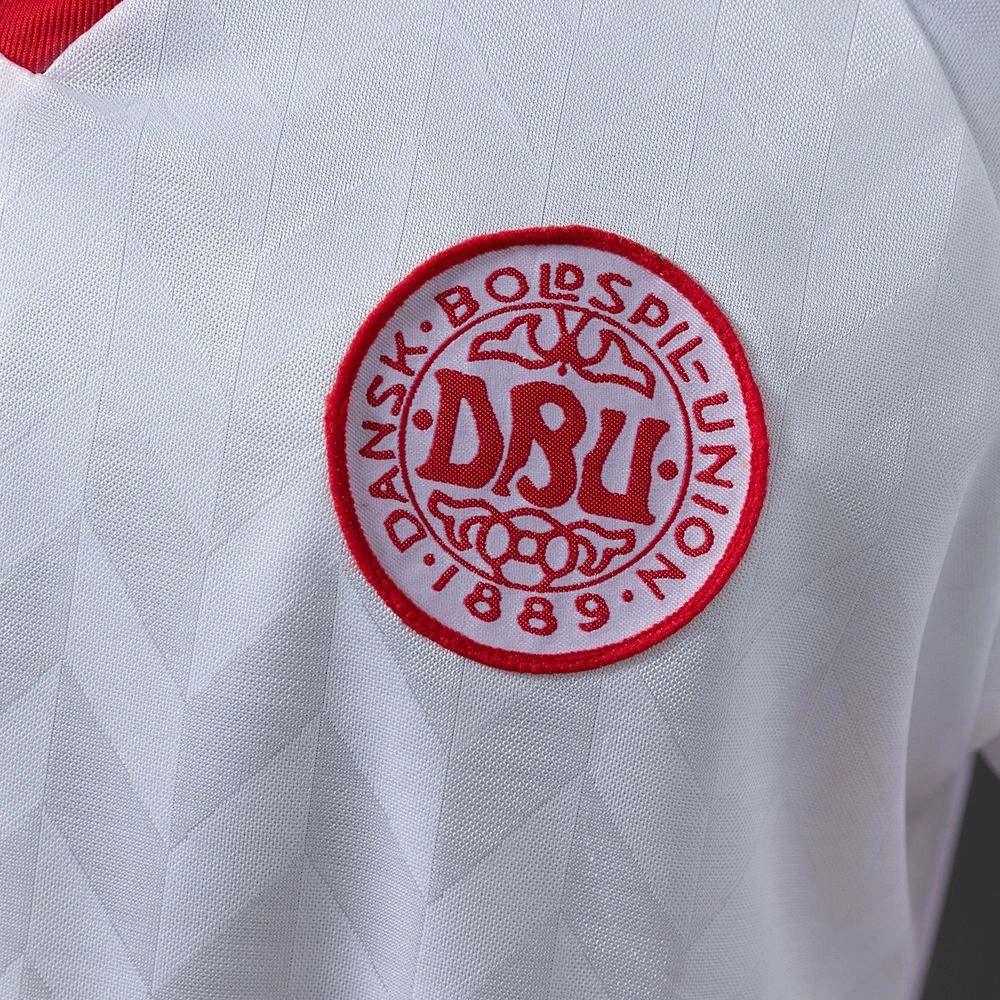 Retro Denmark 1988 Away jersey Fan Version