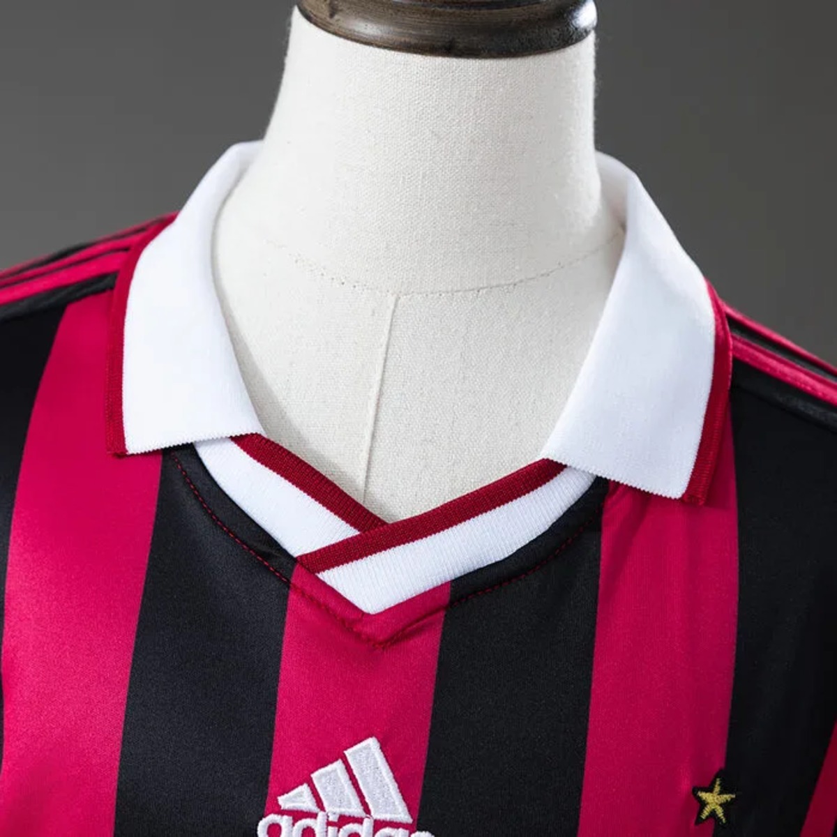 Retro AC Milan 2009/10 Home Kid Kits