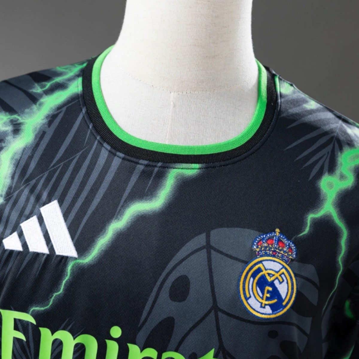 2025/26 Real Madrid Black and Green Special Edition jersey Fan version