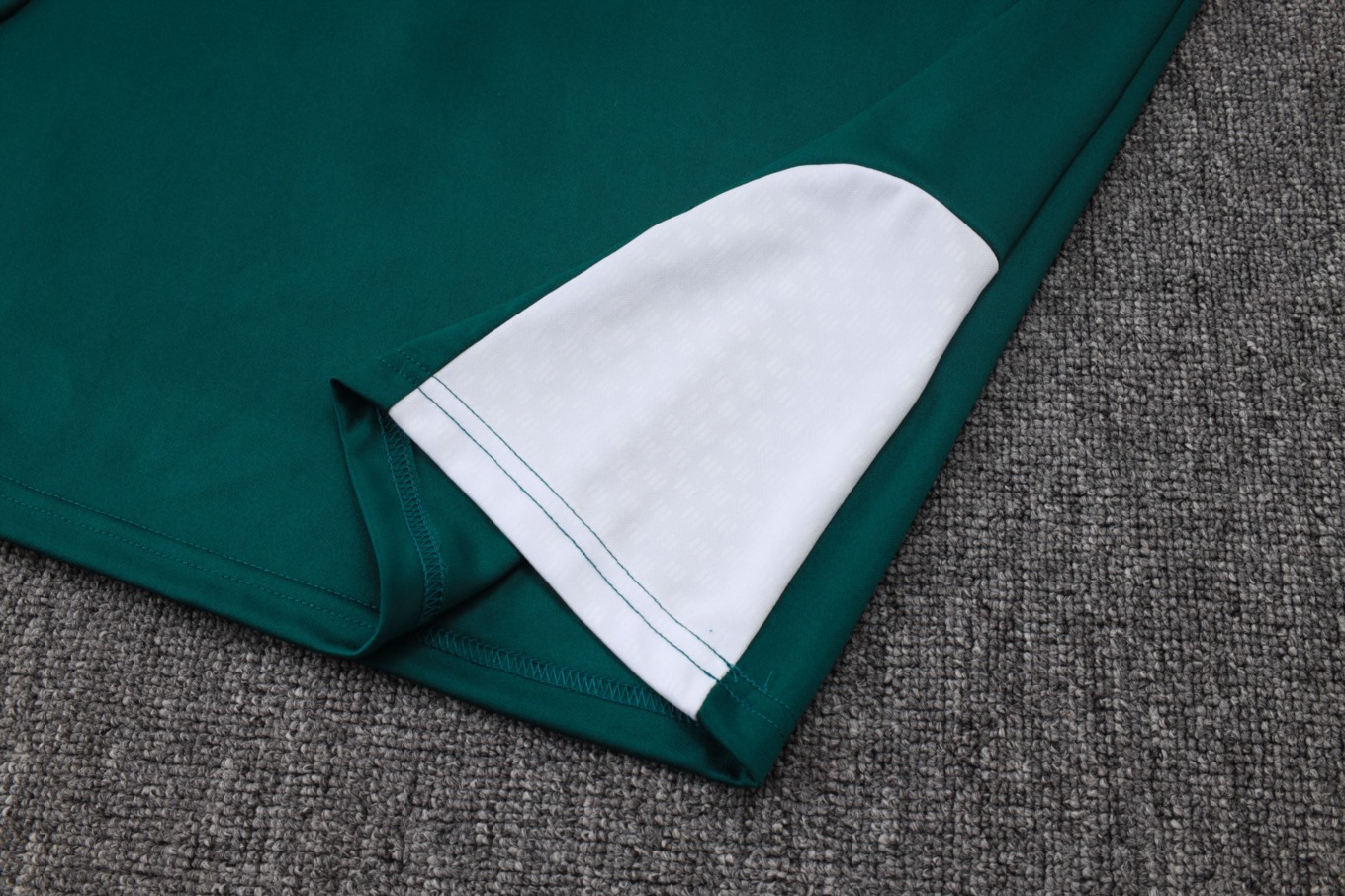 2026 Italy Dark green Long-sleeved half-pull training kit