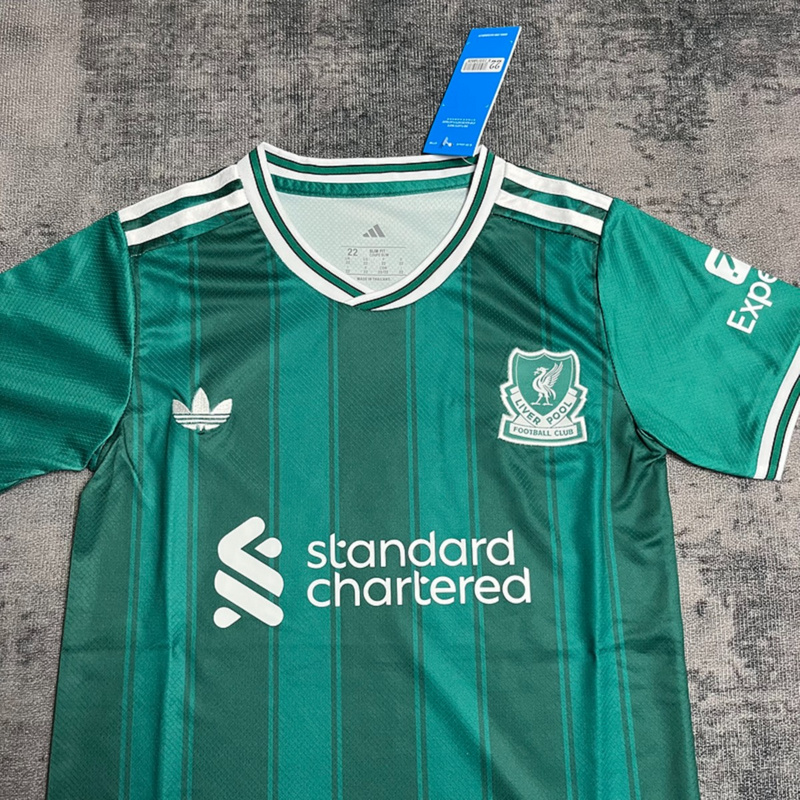 2024/25 Liverpool Green jersey kids Kits size: 16-28