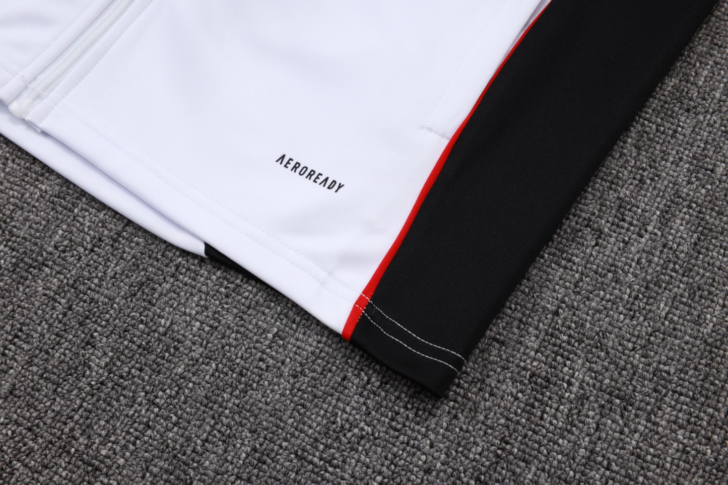2025/26 Bayern Munich white Jacket Training Suit Set Football Team Shirt Sports Fashion