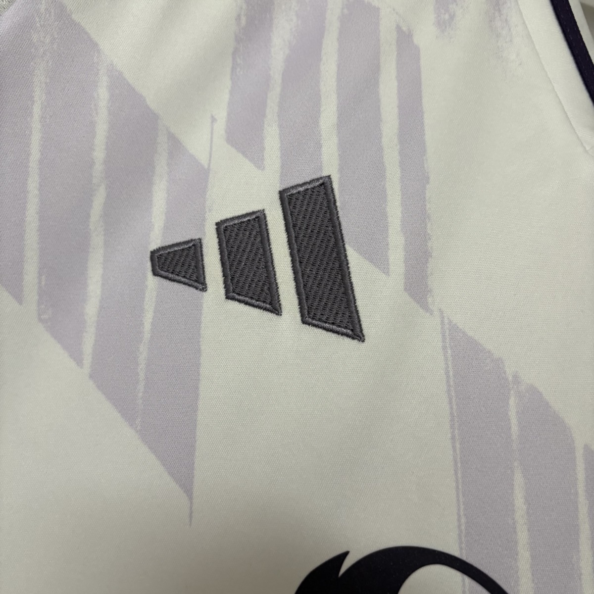 2025/26 Manchester United Away Jersey Fan Version