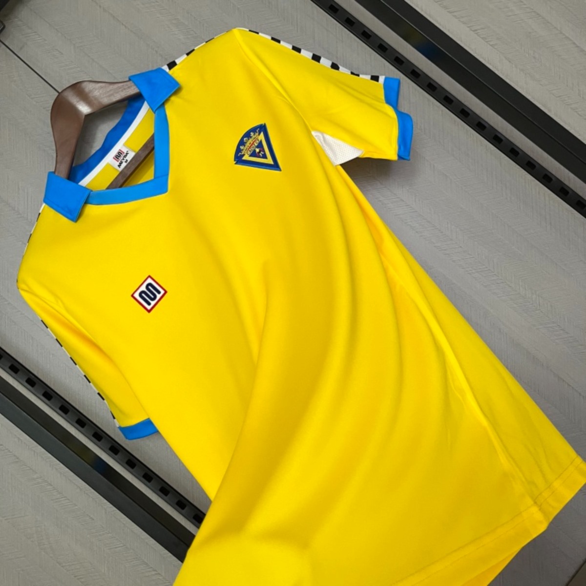 Retro Cadiz 83/84 Home jersey Fan Version