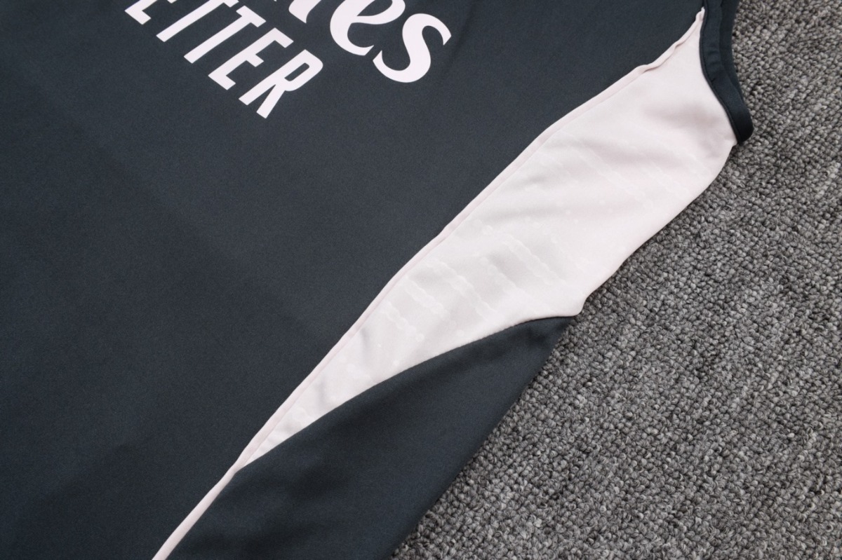 2026 Real Madrid Dark gray Training Set Shirt and Shorts