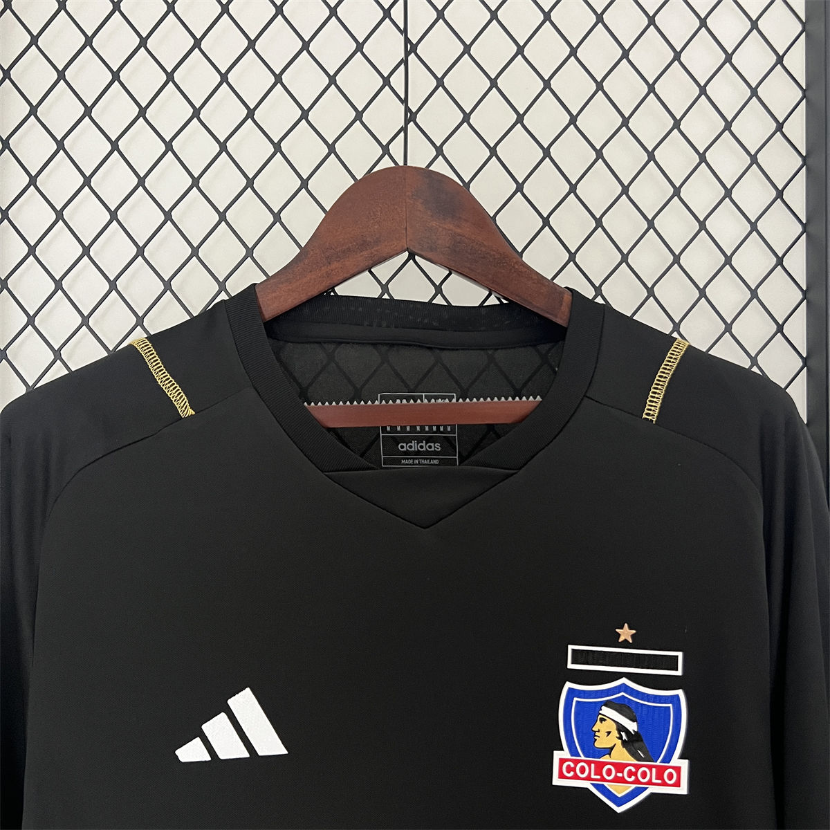 24/25 Colo Colo Training Wear Black Jersey Fan Version