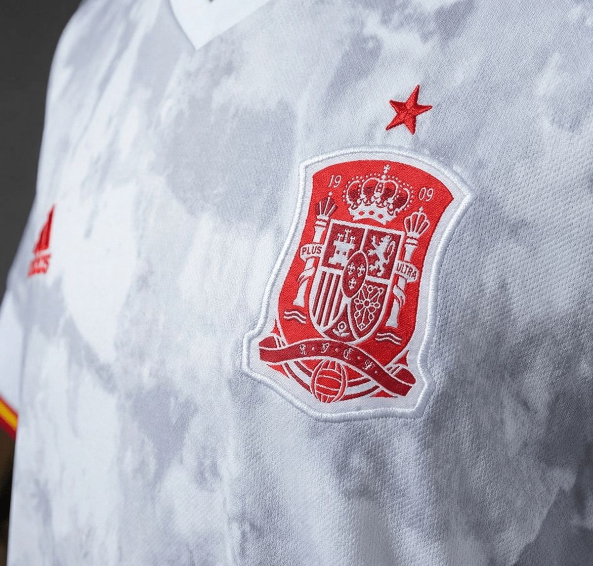 Retro Spain 2020 Away jersey Fan Version