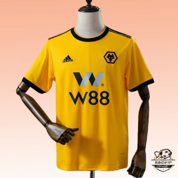 Retro Wolves 2018/19 Home jersey Fan Version