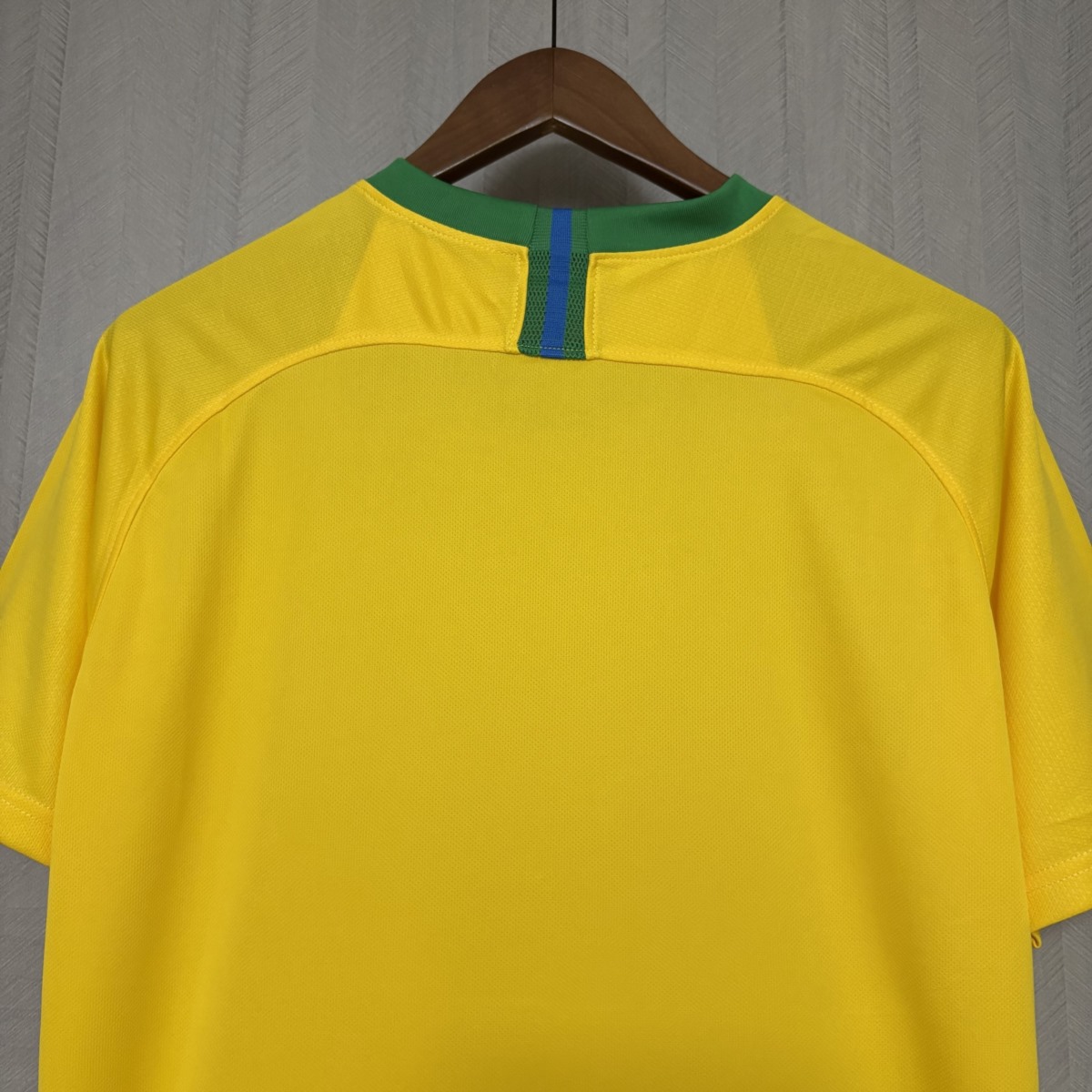 Retro Brazil 2018 Home jersey Fan Version