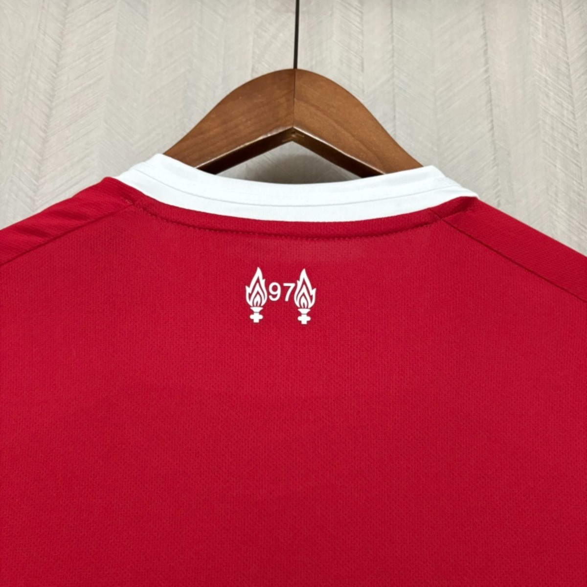 2025/26 Liverpool Home jersey Fan version