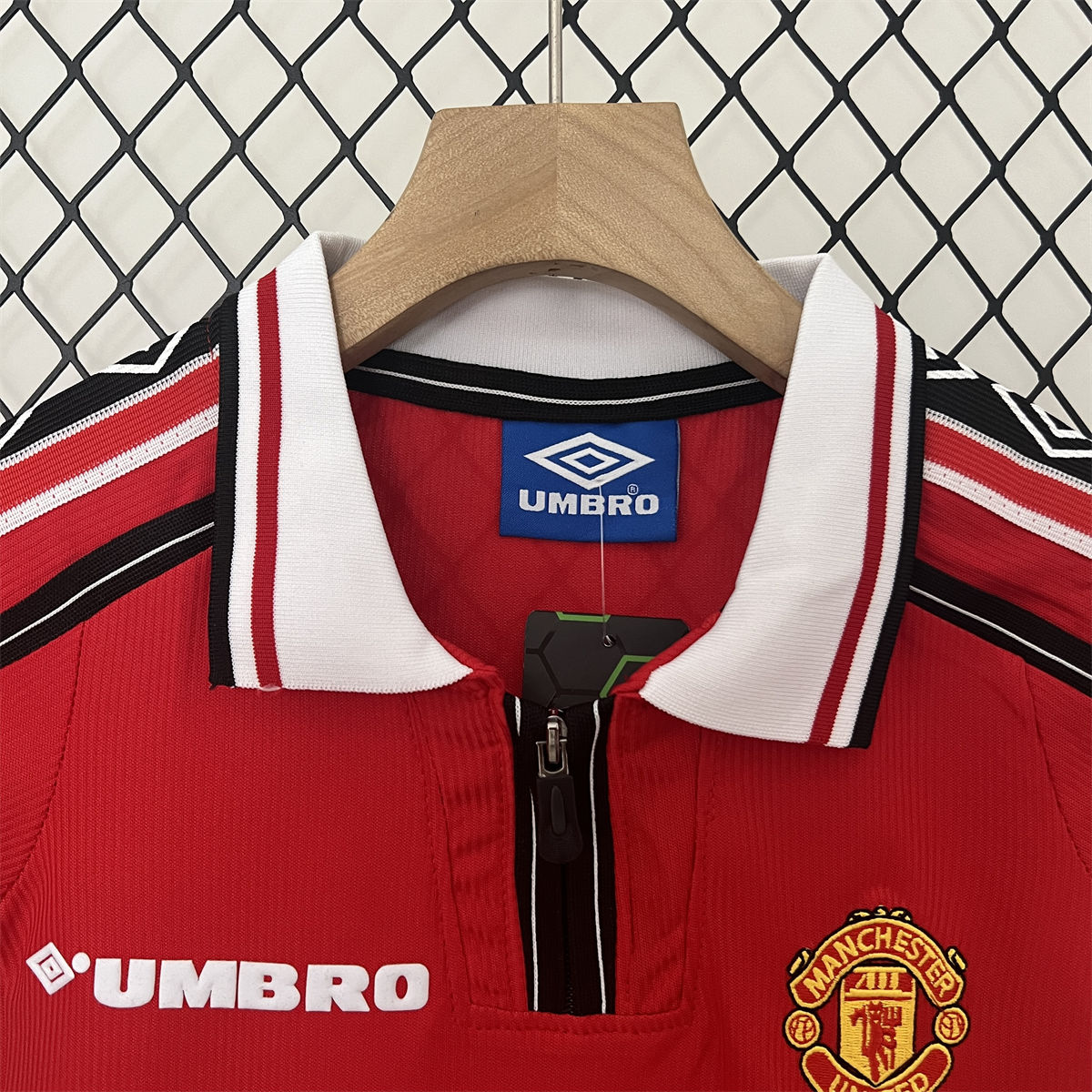 Retro Manchester United 98/99 home  jersey Kid Kits Size 16-28
