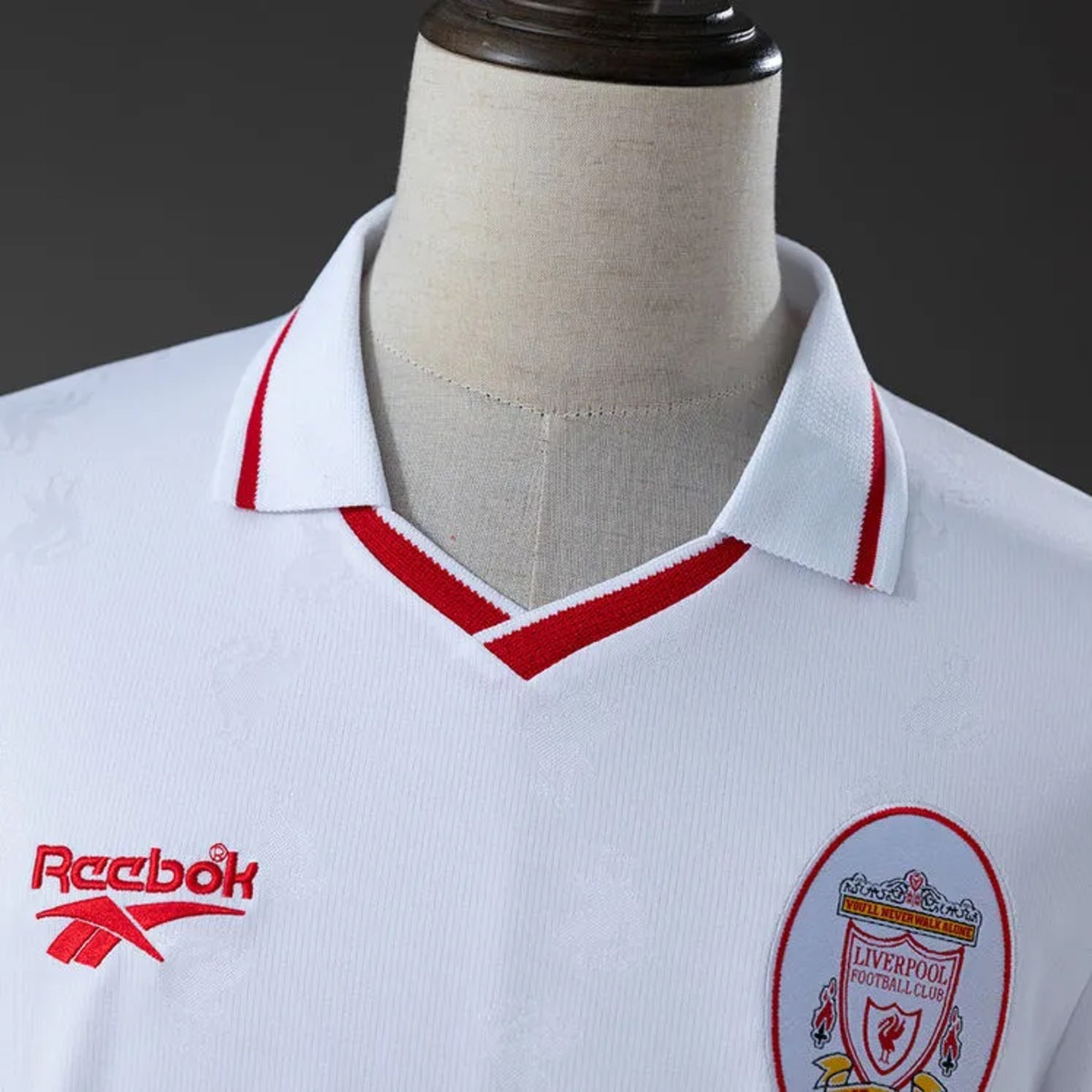 Retro Liverpool 1996/97 Whte Jersey Fan Version