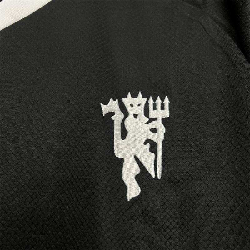 2024/25 Manchester United Fourth goalkeeper Jersey Fan Version