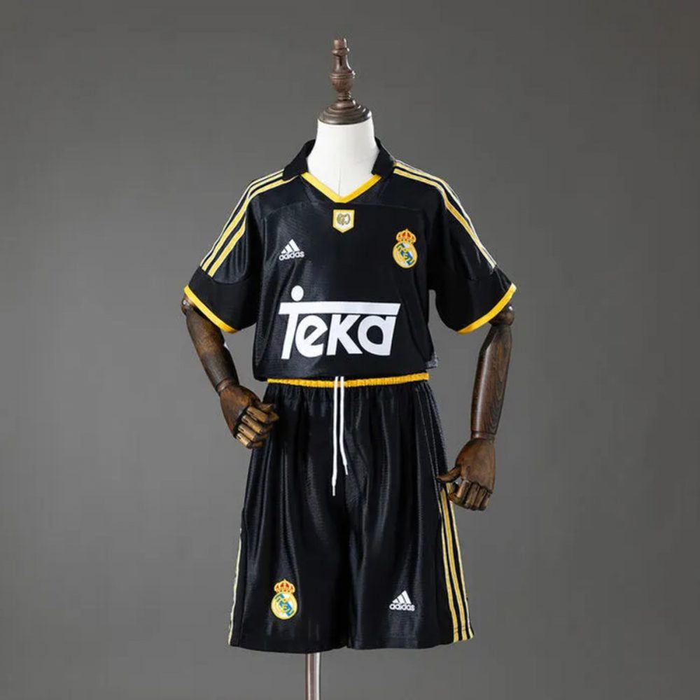 Retro Real Madrid 1999/2001 Away Kid Kits