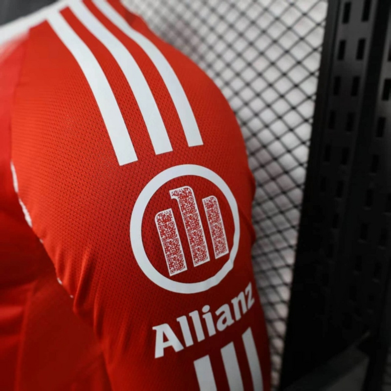 2025/26 Bayern Munich Home Long Sleeve Jersey Player Version