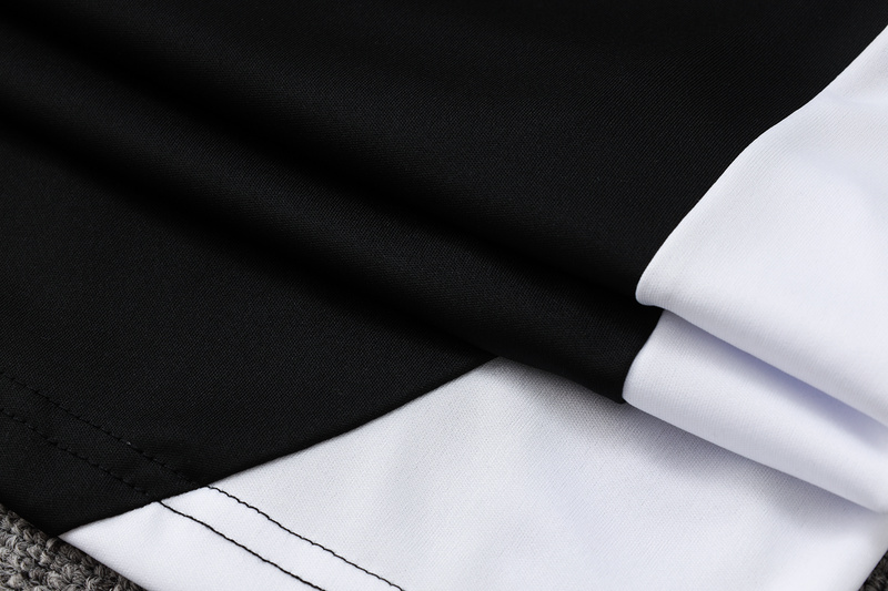 24/25 Real Madrid Black Training Set Shirt and Shorts
